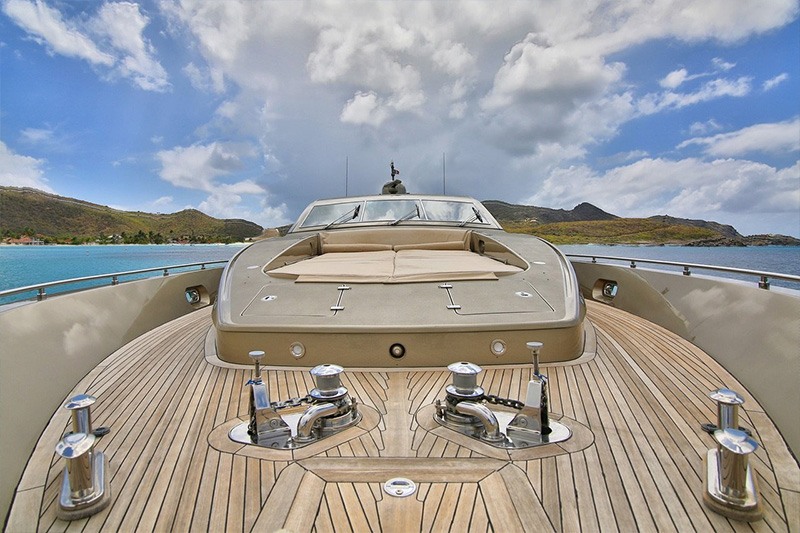 The Leopard 90 is an elegantly designed yacht, with clean lines.