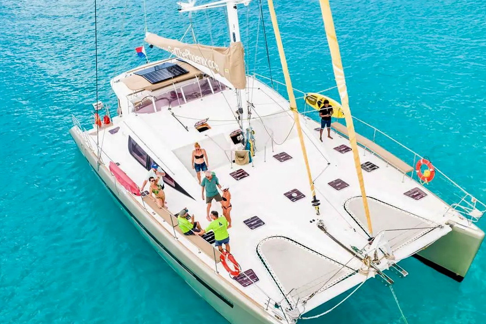 The Blu Bi U is an elegantly designed yacht, with clean lines.